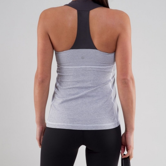 Lululemon Scoop Neck Tank, sz 6 - Picture 3 of 8